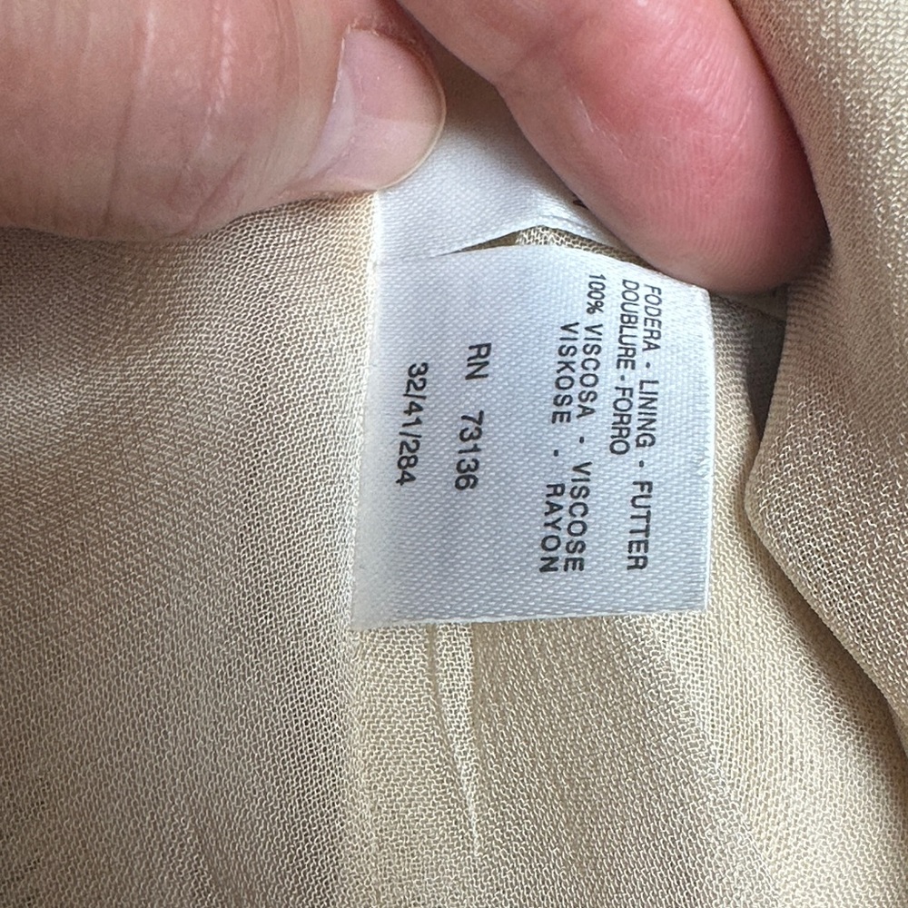 Max Mara Beige Jacquard Skirt Suit • Elegant Tailored Two-Piece • Size 6 - Picture 11 of 16